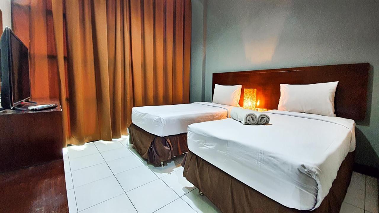 N1 Hotel Tanah Abang Jacarta Exterior foto